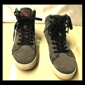 Fila high tops size 7 1/2